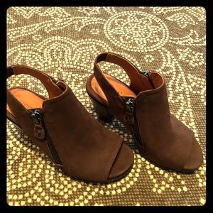 Brown open toe pumps